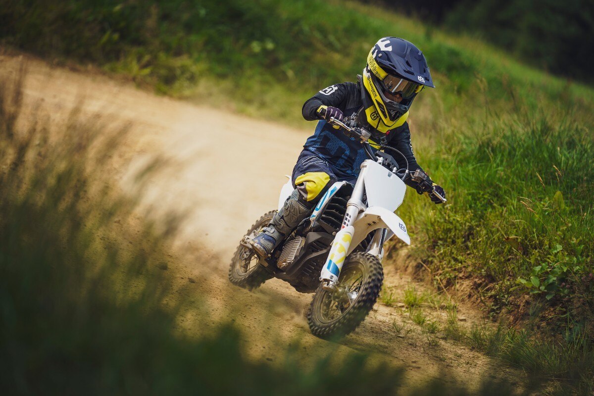 Husqvarna presenta la nuova gamma E-Minicycle 2023